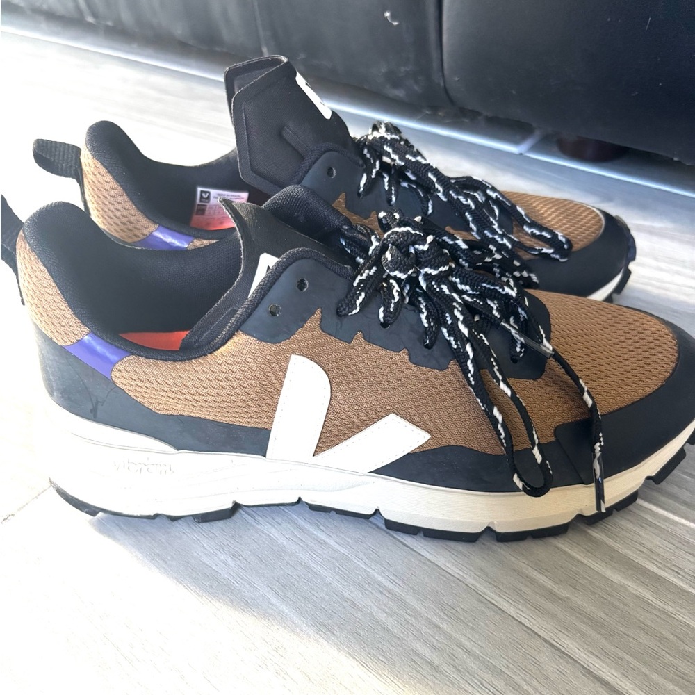 Veja Tan and Black Sneakers with White Accents